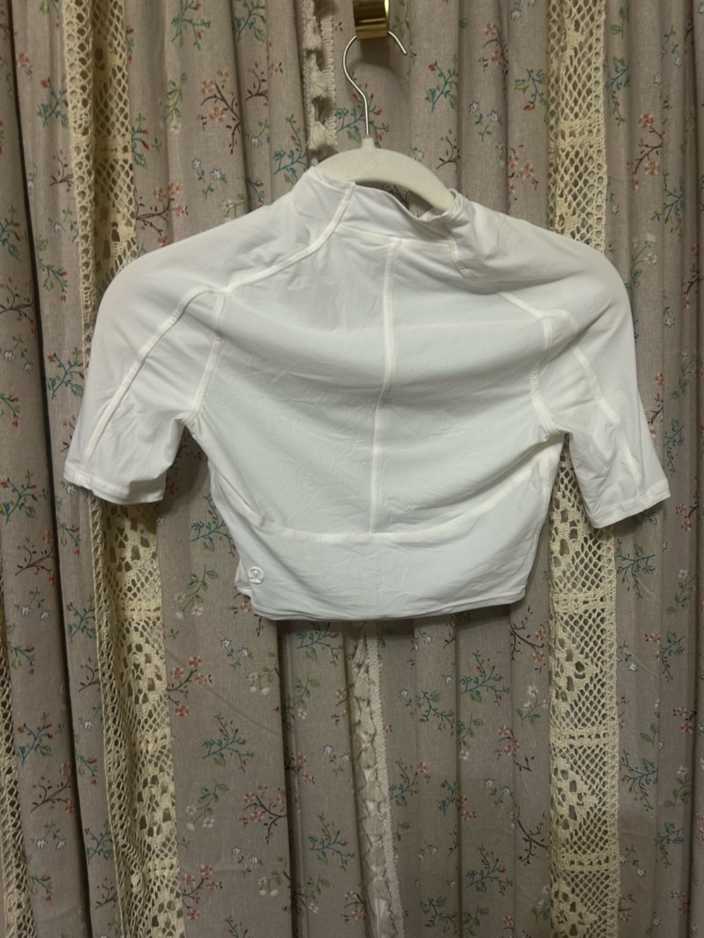 Lululemon Tight-Fit Short Sleeve Cropped Top – White – XS – NWOT